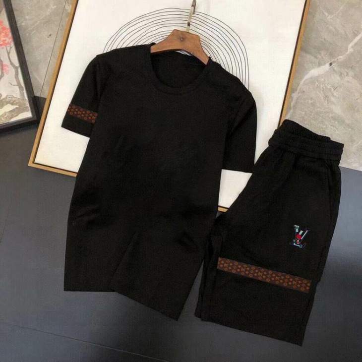 Picture of LV Shirt Pant Suits _SKULVM-3XL12yx0922855